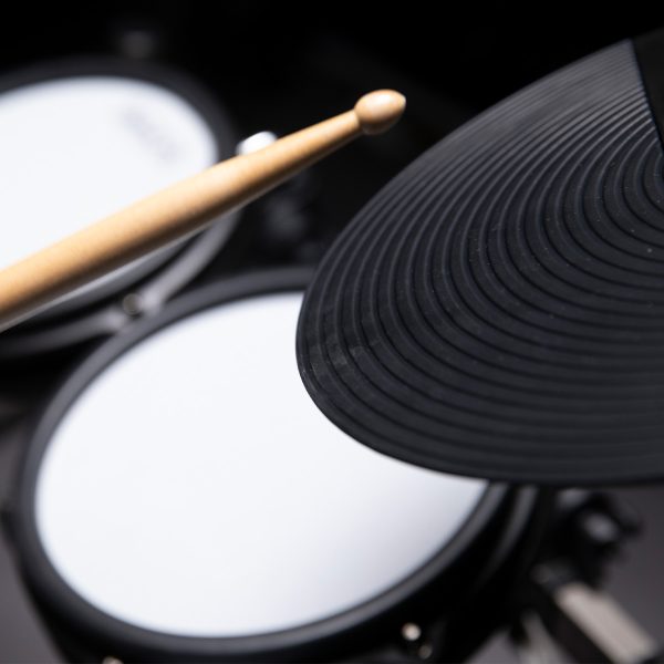 Simmons Titan 50 electronic drum kit cymbal close up