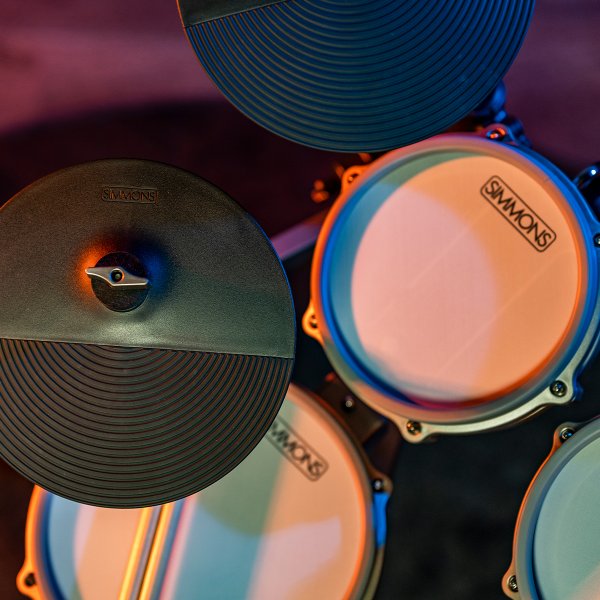 overhead image of the hats, crash, snare and tom on the simmons titan 70 electronic drum kit